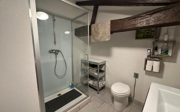 Maison à vendre    2 pièces •  Villiers-en-Lieu