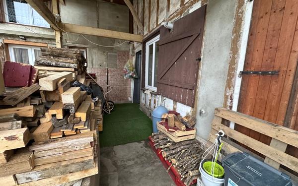 Maison à vendre    2 pièces •  Villiers-en-Lieu