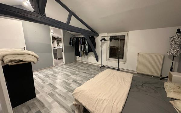 Maison à vendre    2 pièces •  Villiers-en-Lieu