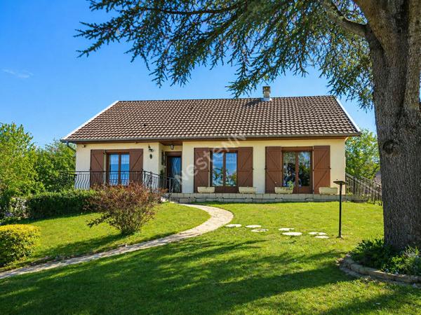 Maison Familiale de 115 m² - Calme et Sérénité à Blanzy (71450), 5 pièce(s) 115 m2
