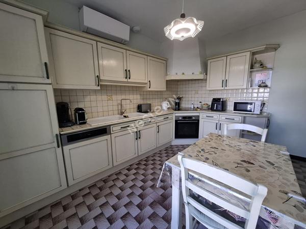 Maison Familiale de 115 m² - Calme et Sérénité à Blanzy (71450), 5 pièce(s) 115 m2