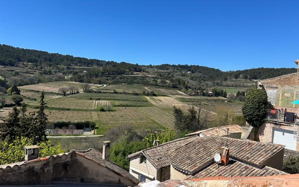 Maison à vendre    4 pièces •  Vinsobres