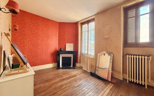 Maison à vendre    5 pièces •  Genlis