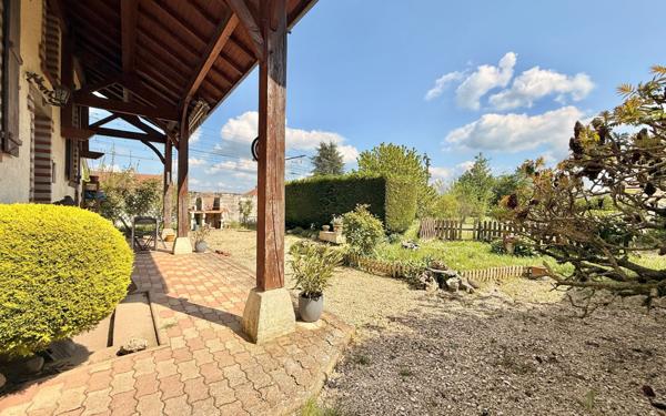 Maison à vendre    5 pièces •  Genlis