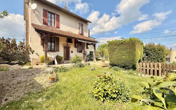 Maison à vendre    5 pièces •  Genlis