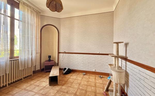 Maison à vendre    5 pièces •  Genlis