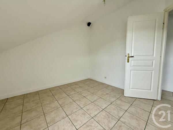 Immeuble à vendre  179,41 m2 FONTAINEBLEAU - 77