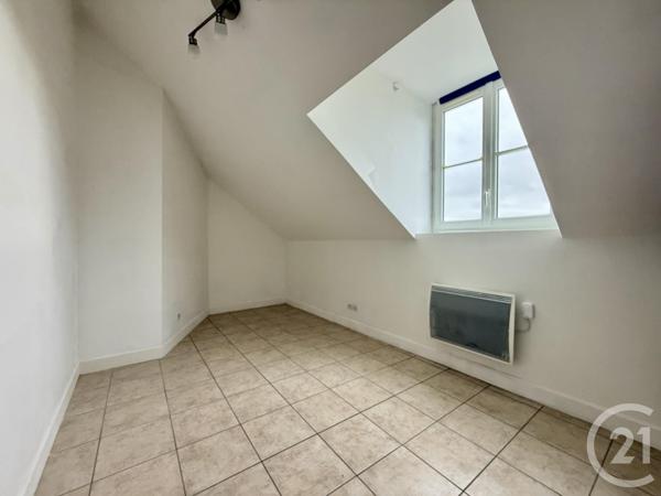 Immeuble à vendre  179,41 m2 FONTAINEBLEAU - 77