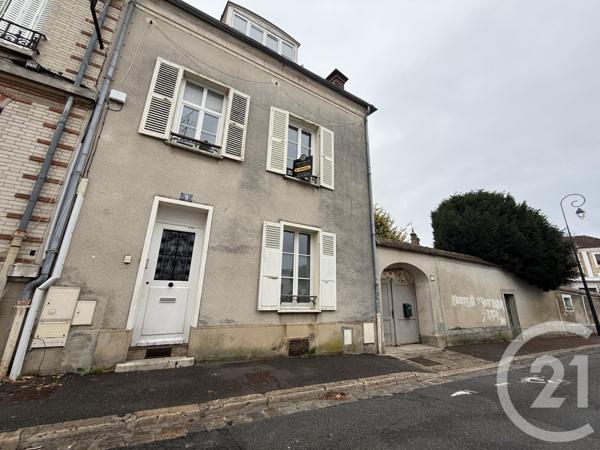 Immeuble à vendre  179,41 m2 FONTAINEBLEAU - 77