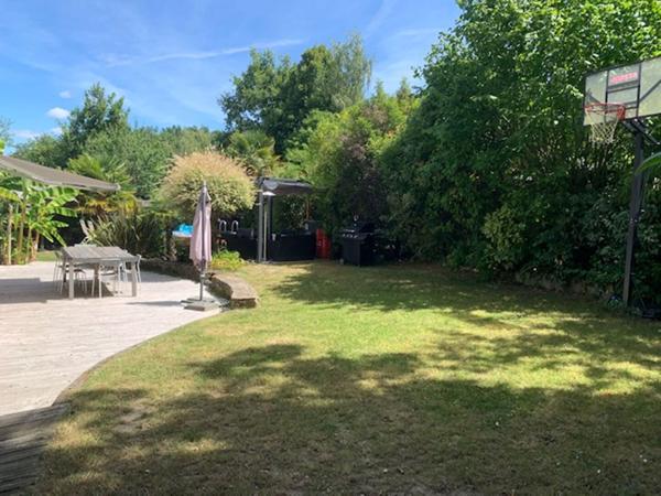 Maison Carquefou Le Housseau 7 pièce(s) 187 m2 - 5 chambres