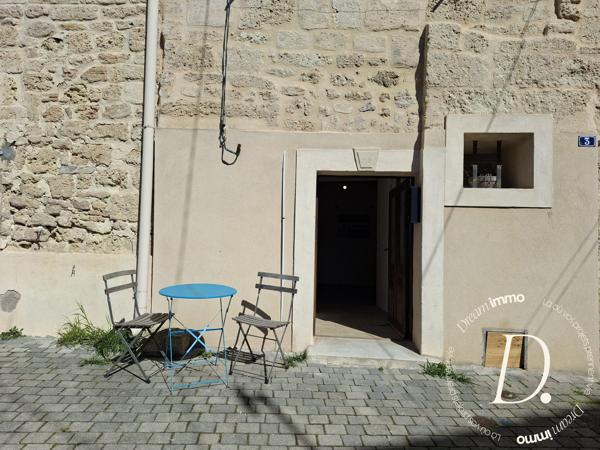 Poussan : Charmante maison de village de 3 pièces
