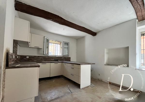 Appartement T2 avec cave à rénover