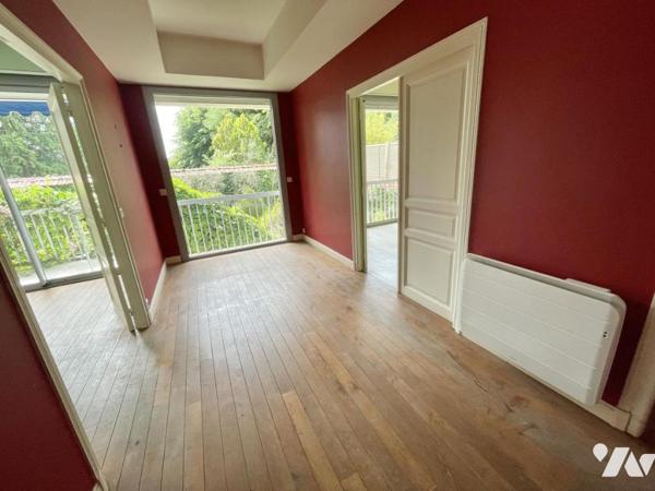 Appartement 6 pièces avec jardin, dépendance garage et cave 