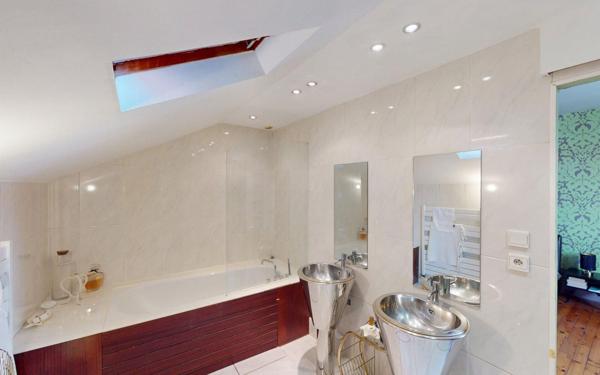 Maison à vendre    6 pièces •  Toulouse