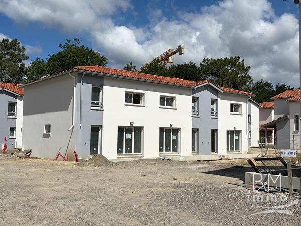 A Vendre Appartement 3 pièces de 61 m² à Saint Vincent de Tyrosse avec balcon