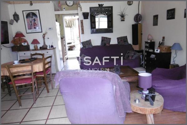 A saisir cette jolie longère en pierres apparentes en campagne de 150m2.