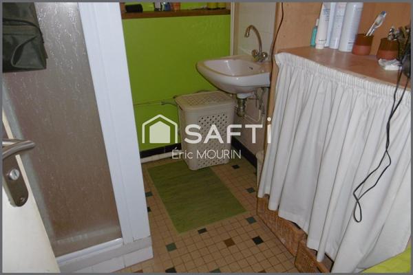 A saisir cette jolie longère en pierres apparentes en campagne de 150m2.