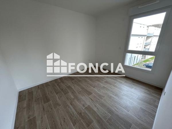 Location Appartement 3 pièces 59.39 m² - 19 QUAI CAMERE ET 38 AVENUE DE PARIS Vernon 27200