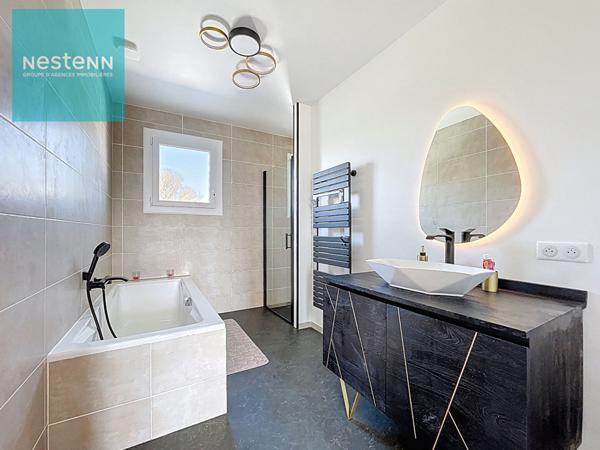 Maison rénovée 193m² à vendre, 5 chambres, piscine et jardin, 8 minutes de Villefranche de Lauragais