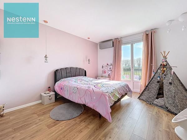 Maison rénovée 193m² à vendre, 5 chambres, piscine et jardin, 8 minutes de Villefranche de Lauragais