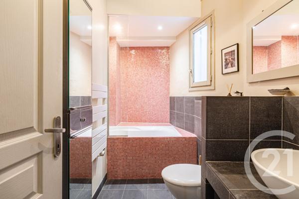 Appartement F3 à vendre  3 pièces - 72,41 m2 PARIS - 75017