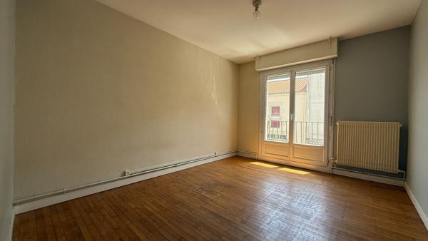 Lot de 3 Appartements T4 - La Roche Sur Yon PENTAGONE - EXCLUSIVITE AMANDA