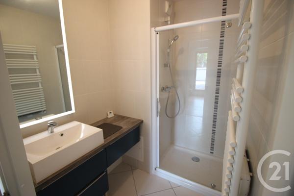 Appartement F4 à vendre  4 pièces - 97,45 m2 SEYSSINS - 38