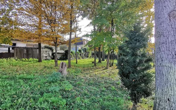 Terrain à vendre    Varennes-Jarcy