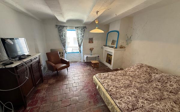 Maison à vendre    3 pièces •  Villeneuve-de-Berg