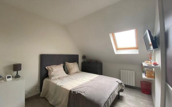 Maison à vendre    6 pièces •  Épône