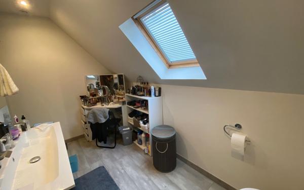 Maison à vendre    6 pièces •  Épône