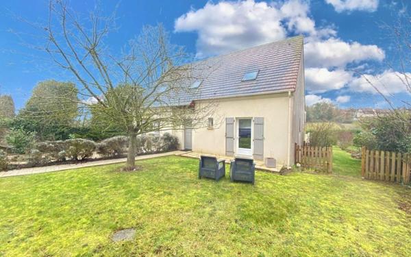 Maison à vendre    6 pièces •  Épône