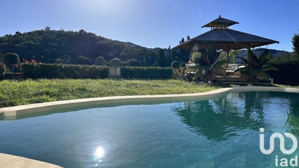 Maison d’architecte 5 pièces de 250 m² à Auribeau-sur-Siagne (06810)