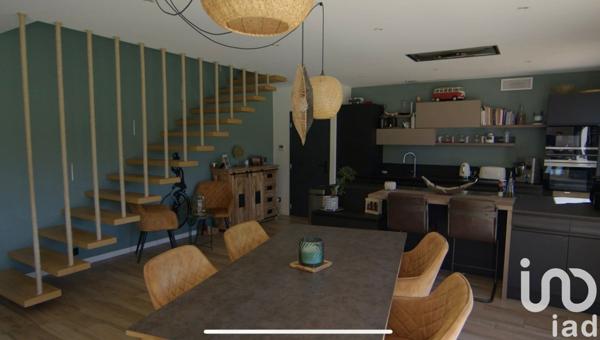 Maison d’architecte 5 pièces de 250 m² à Auribeau-sur-Siagne (06810)