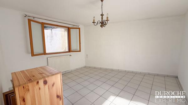 Orange, quartier Résidentiel Maison de 147m2 + appartement indépendant de 33m2 sur parcelle de 557m2