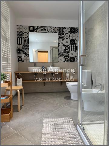 Maison à LUCON, 85400 - 10 pièces 211m²