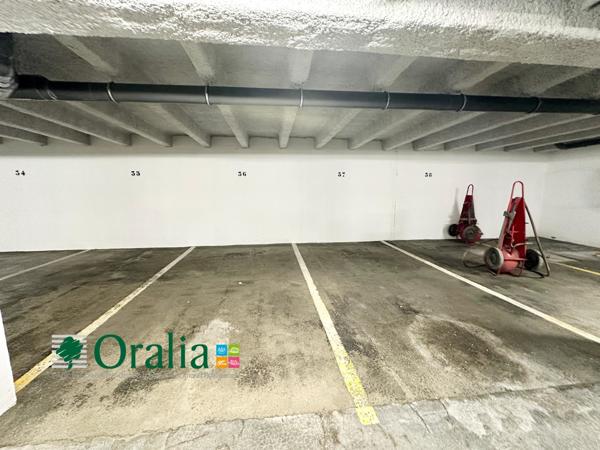 Parking · Location Bordeaux (33000)