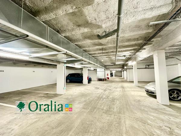 Parking · Location Bordeaux (33000)