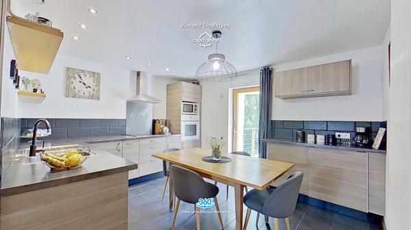 Moyen : Maison à vendre 5 pièces, terrasse & sous-sol - Visite virtuelle sur demande