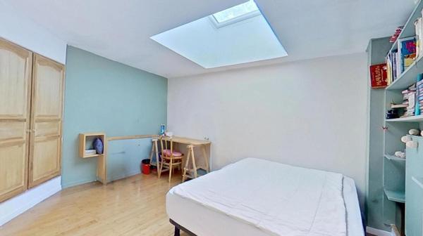 Moyen : Maison à vendre 5 pièces, terrasse & sous-sol - Visite virtuelle sur demande