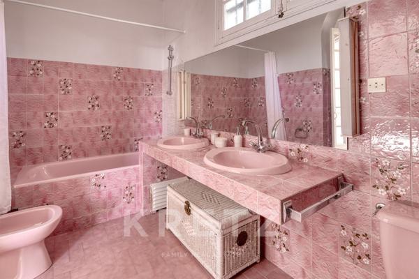 Propriété à rénover Vue Dégagée Mer - Piscine - Tennis