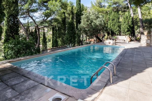 Propriété à rénover Vue Dégagée Mer - Piscine - Tennis