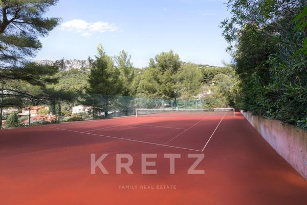 Propriété à rénover Vue Dégagée Mer - Piscine - Tennis