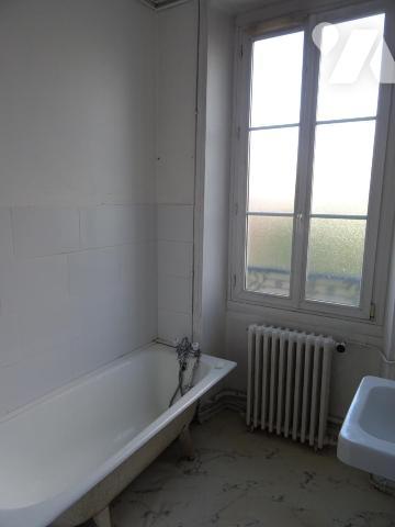 APPARTEMENT A VENDRE A LAVAL (53000)