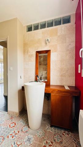 Havre de Paix Contemporain : L’Art de Vivre au Vert