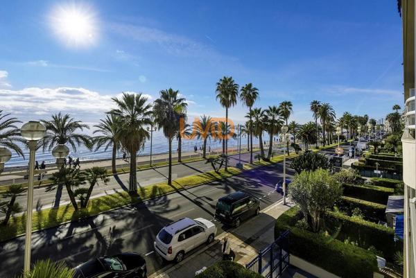 Nice , Magnifique Appartement de 65m2 Vue Mer - Promenade des Anglais