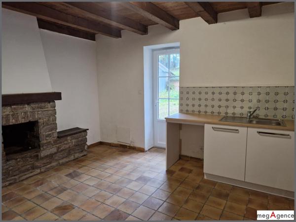 Maison à LA CHAPELLE-DE-BRAIN, 35660 - 3 pièces 81m²