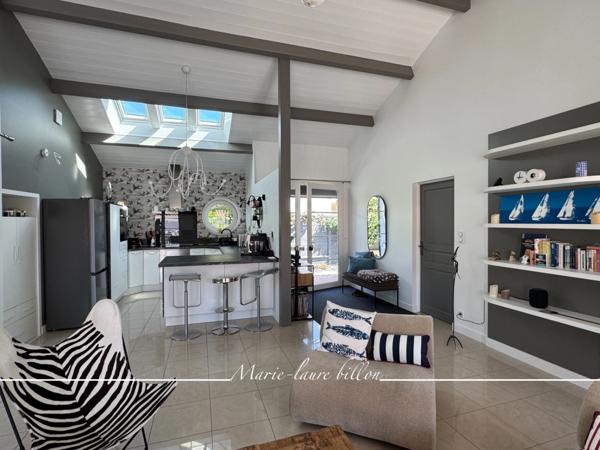 Maison à vendre 5 pièces SAINT HILAIRE DE RIEZ (85), à deux pas des plages de Sion, plain pied avec garage et jardin clos