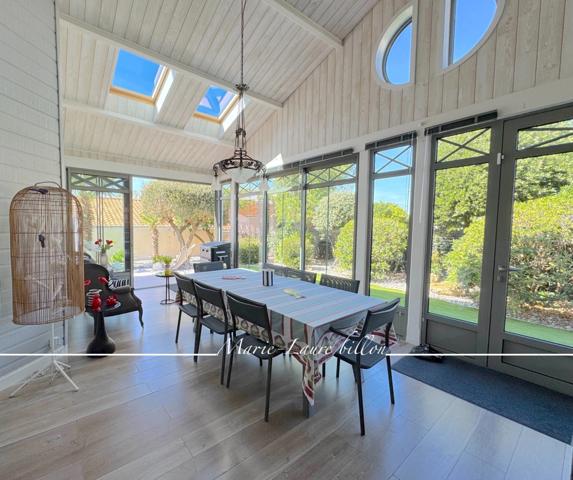 Maison à vendre 5 pièces SAINT HILAIRE DE RIEZ (85), à deux pas des plages de Sion, plain pied avec garage et jardin clos