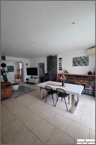 Maison à BORMES-LES-MIMOSAS, 83230 - 5 pièces 145m²